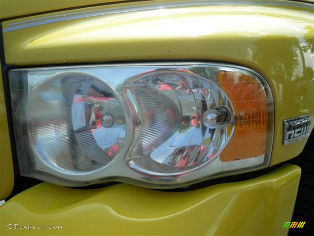 2004 Ram 1500 SLT Quad Cab - Solar Yellow / Dark Slate Gray photo #9