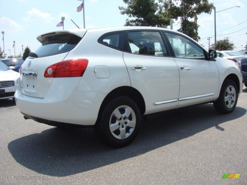 2011 Rogue S - Pearl White / Gray photo #4