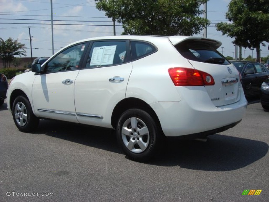 2011 Rogue S - Pearl White / Gray photo #5