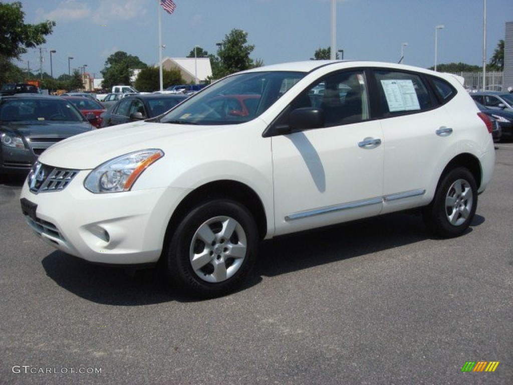 2011 Rogue S - Pearl White / Gray photo #6
