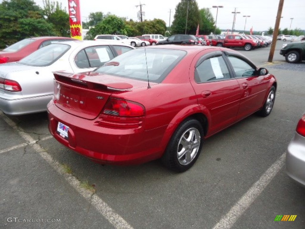 2005 Stratus SXT Sedan - Inferno Red Crystal Pearl / Dark Slate Gray photo #6