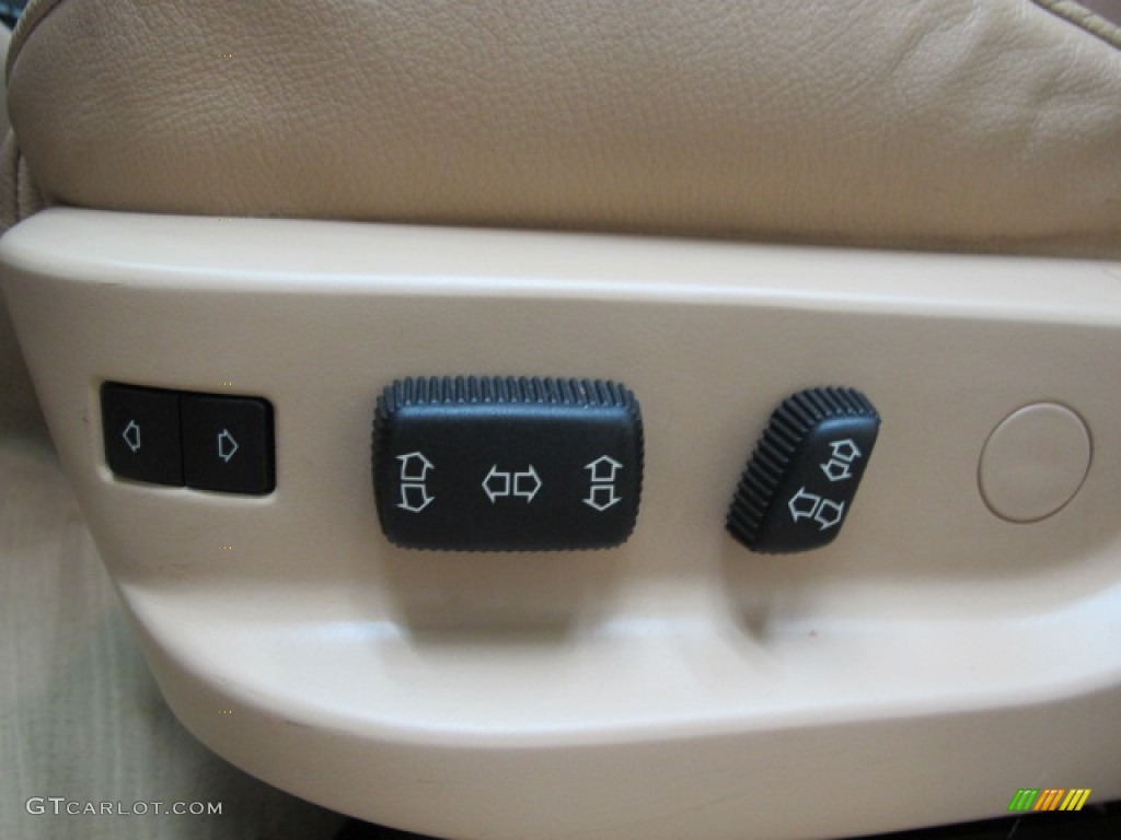 2003 BMW 5 Series 530i Sedan Controls Photo #69611365