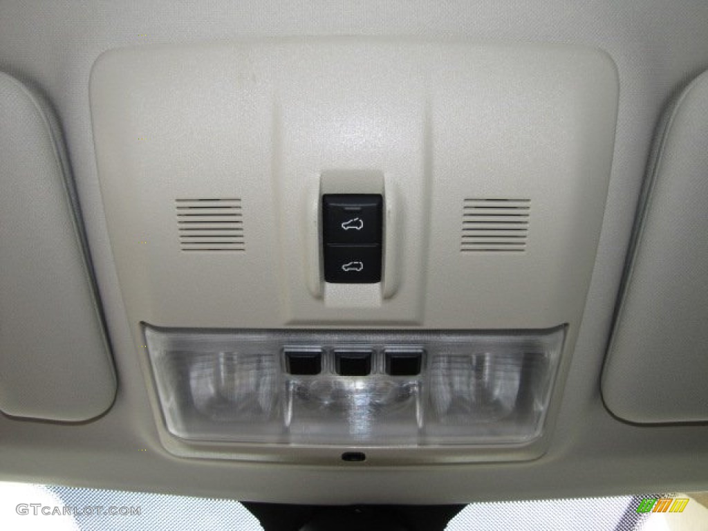 2010 Land Rover Range Rover Sport Supercharged Controls Photo #69613141
