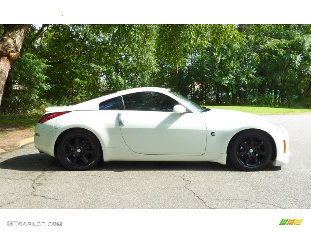 2003 350Z Coupe - Pikes Peak White / Carbon Black photo #4