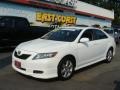 Super White - Camry SE Photo No. 3