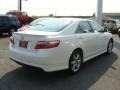 Super White - Camry SE Photo No. 4