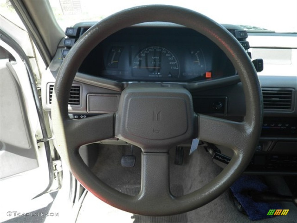 1992 Isuzu Pickup S 2.3 Steering Wheel Photos