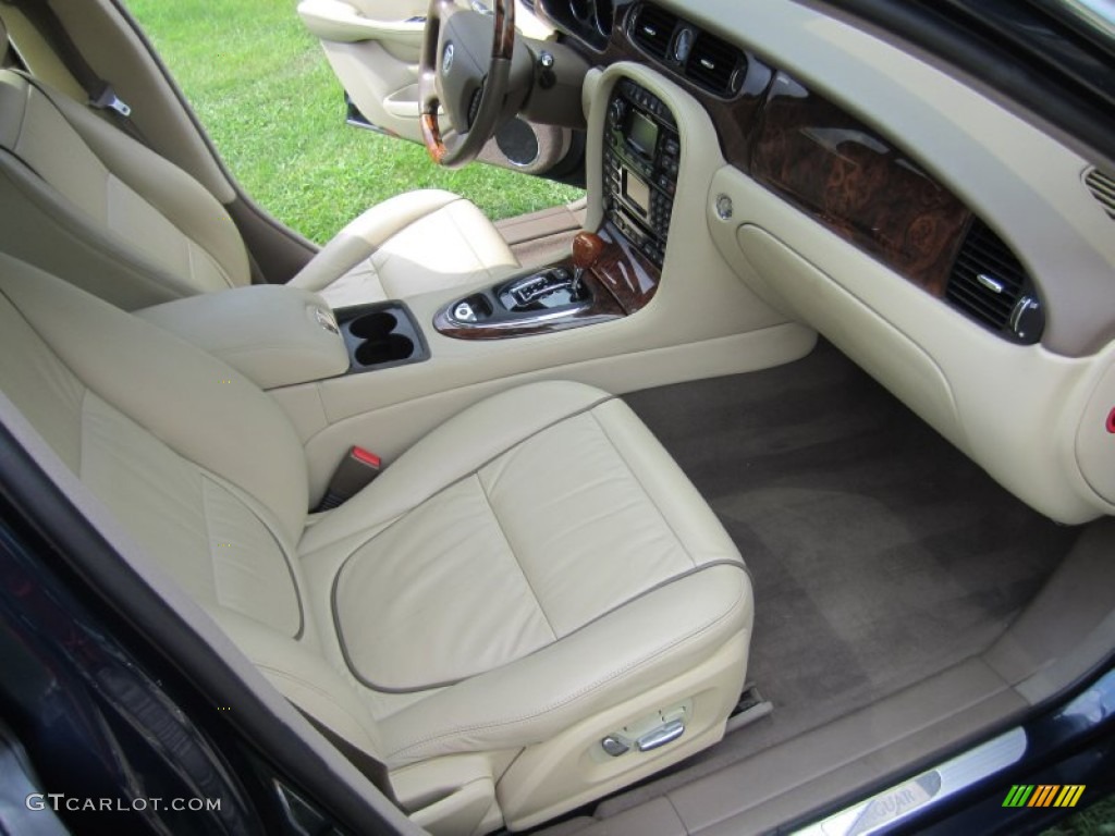 Champagne/Mocha Interior 2008 Jaguar XJ XJ8 Photo #69621450