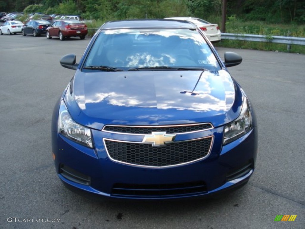 2013 Cruze LS - Blue Topaz Metallic / Jet Black/Medium Titanium photo #3