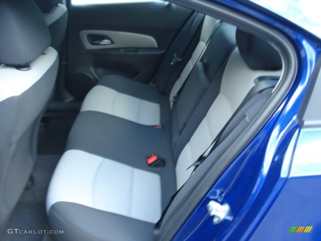 2013 Chevrolet Cruze LS Rear Seat Photo #69623755