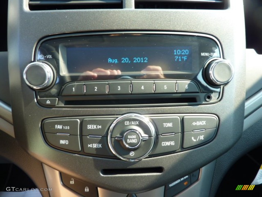 2013 Chevrolet Sonic LT Sedan Audio System Photo #69624538