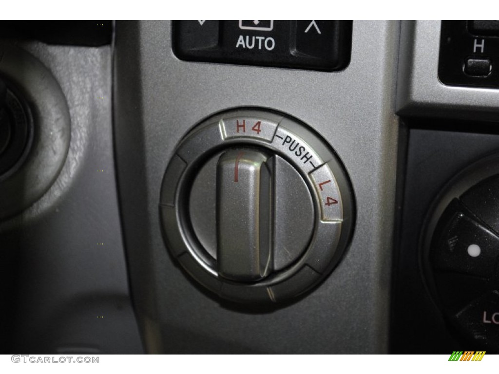 2005 Toyota 4Runner Sport Edition 4x4 Controls Photo #69624757