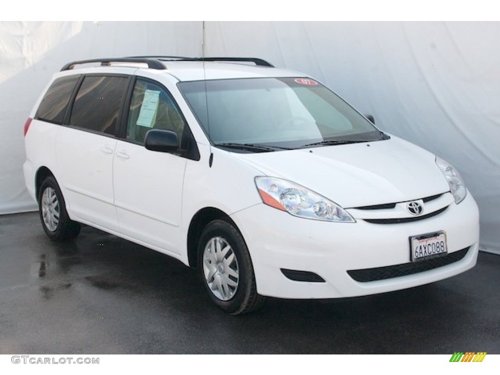 2007 Sienna LE - Natural White / Taupe photo #6