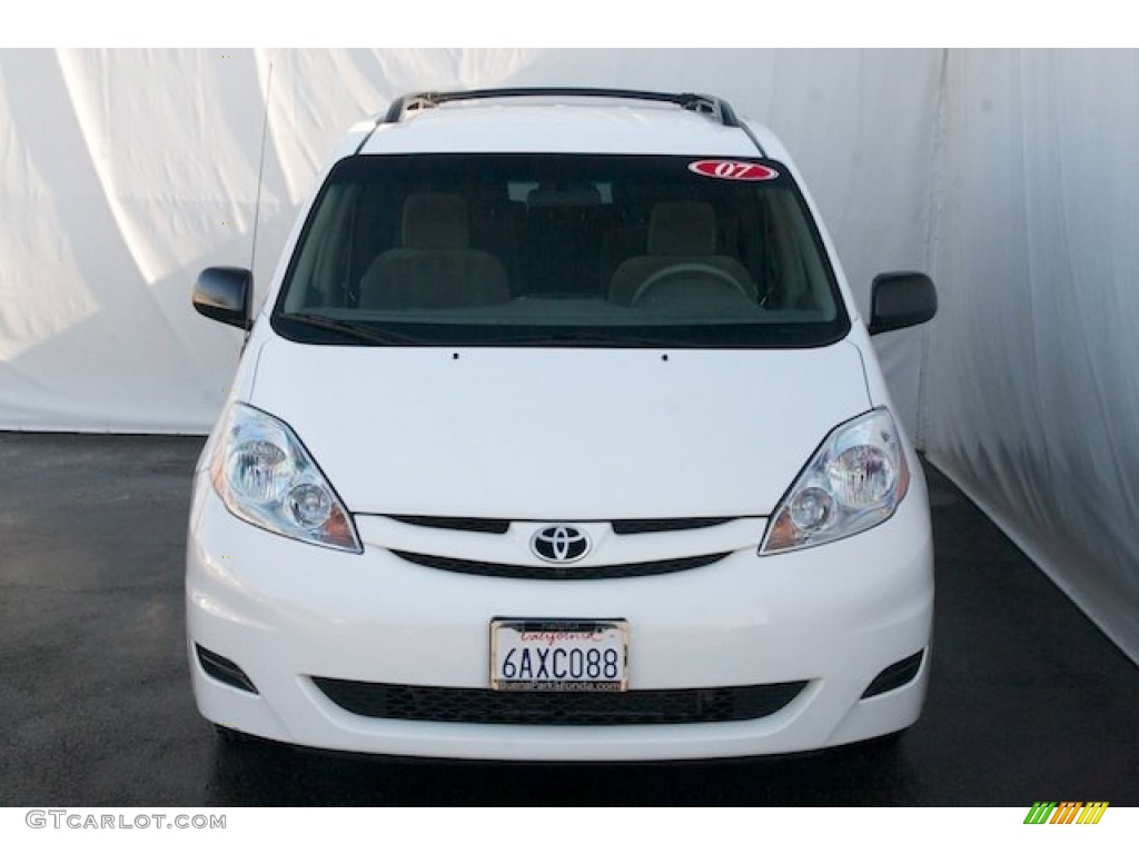 2007 Sienna LE - Natural White / Taupe photo #7