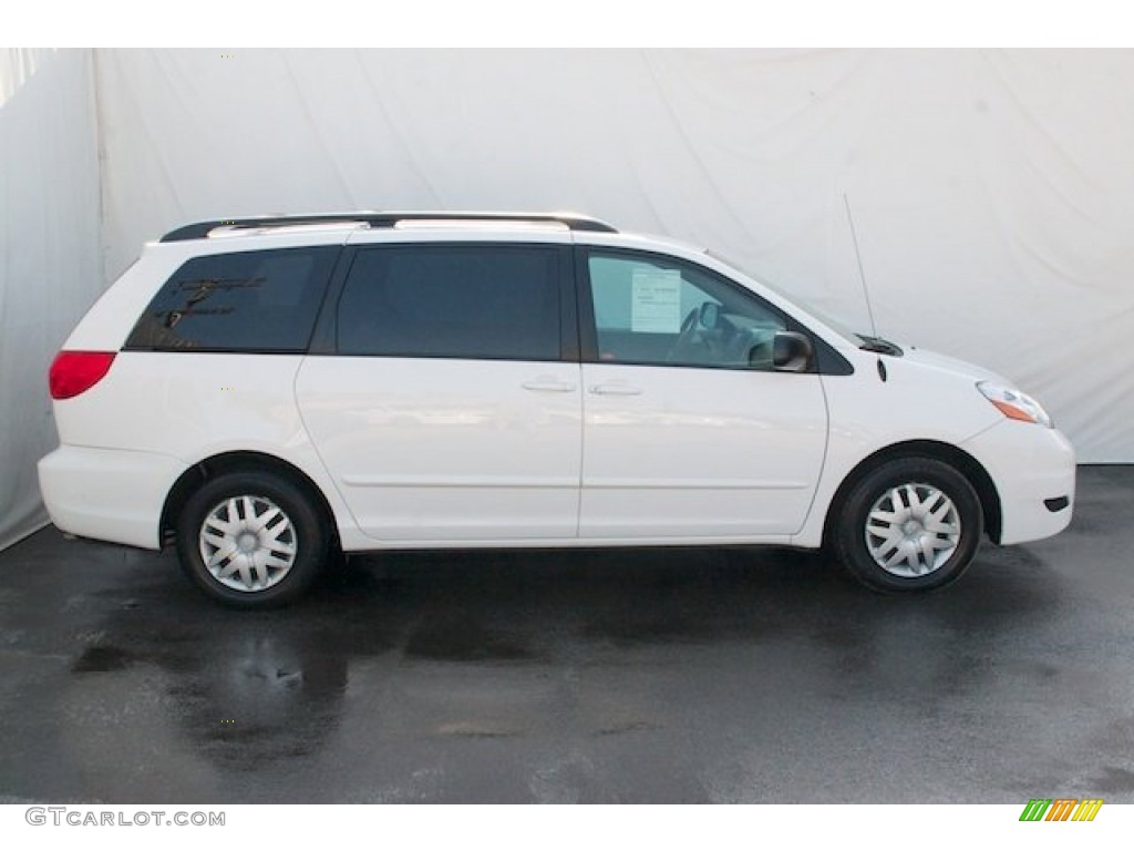 2007 Sienna LE - Natural White / Taupe photo #10