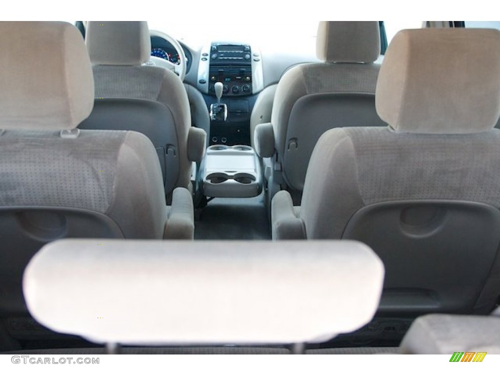 2007 Sienna LE - Natural White / Taupe photo #20