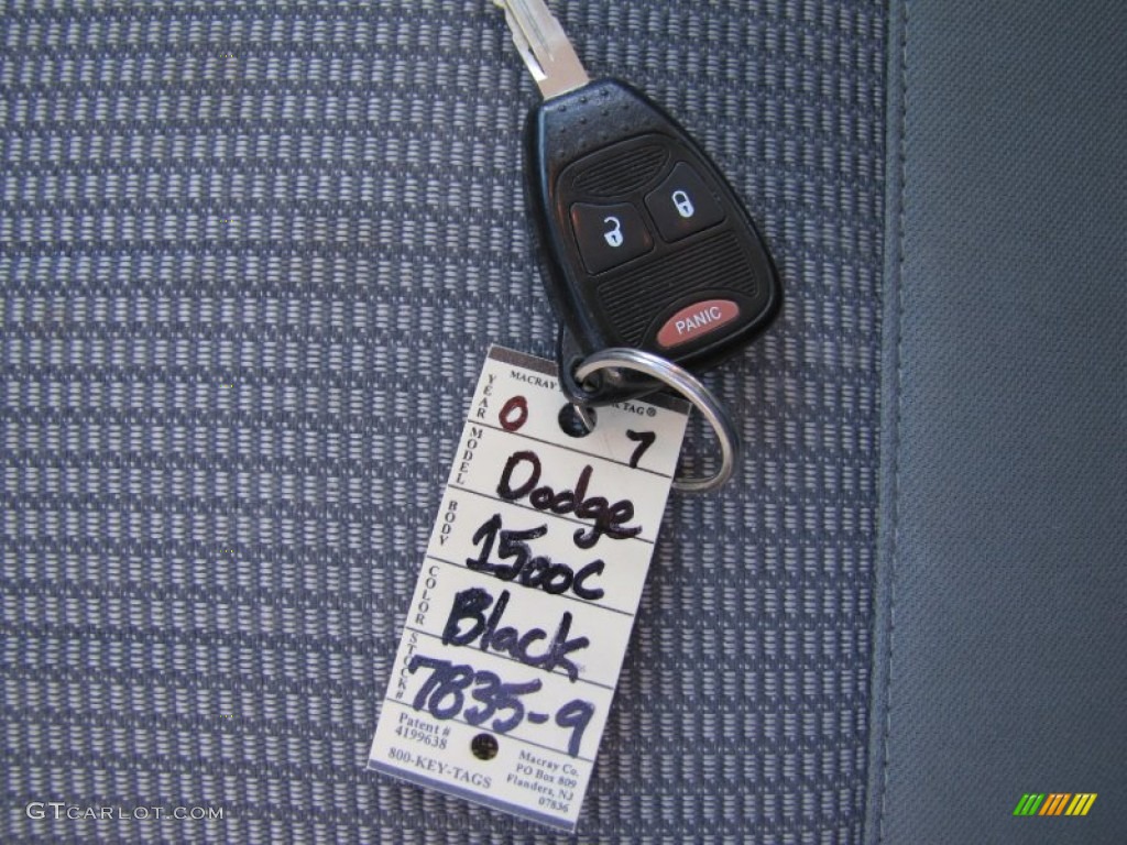 2007 Ram 1500 SLT Quad Cab 4x4 - Brilliant Black Crystal Pearl / Medium Slate Gray photo #32
