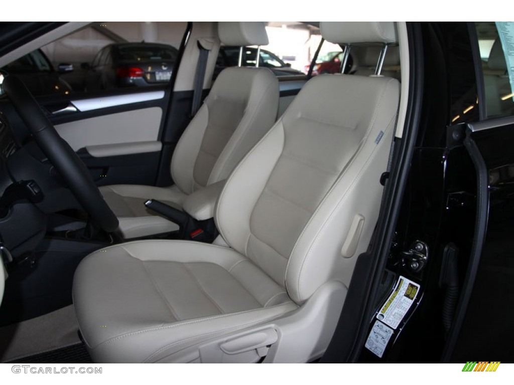 Cornsilk Beige Interior 2013 Volkswagen Jetta SE Sedan Photo #69627343