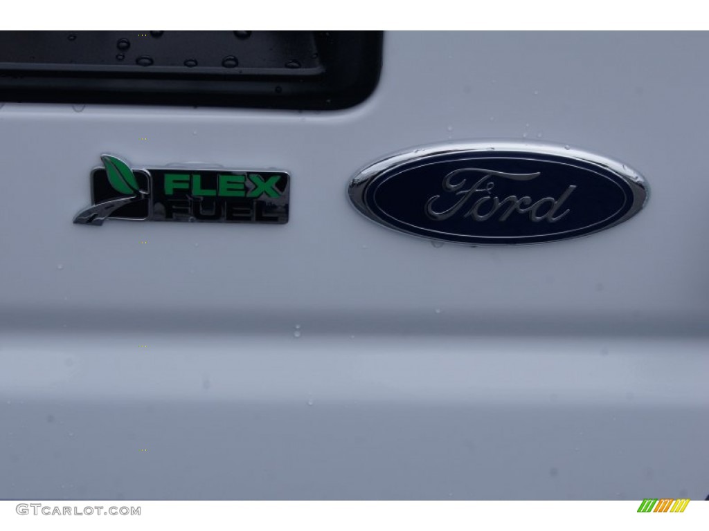 2012 Ford E Series Van E350 XL Extended Passenger Marks and Logos Photos