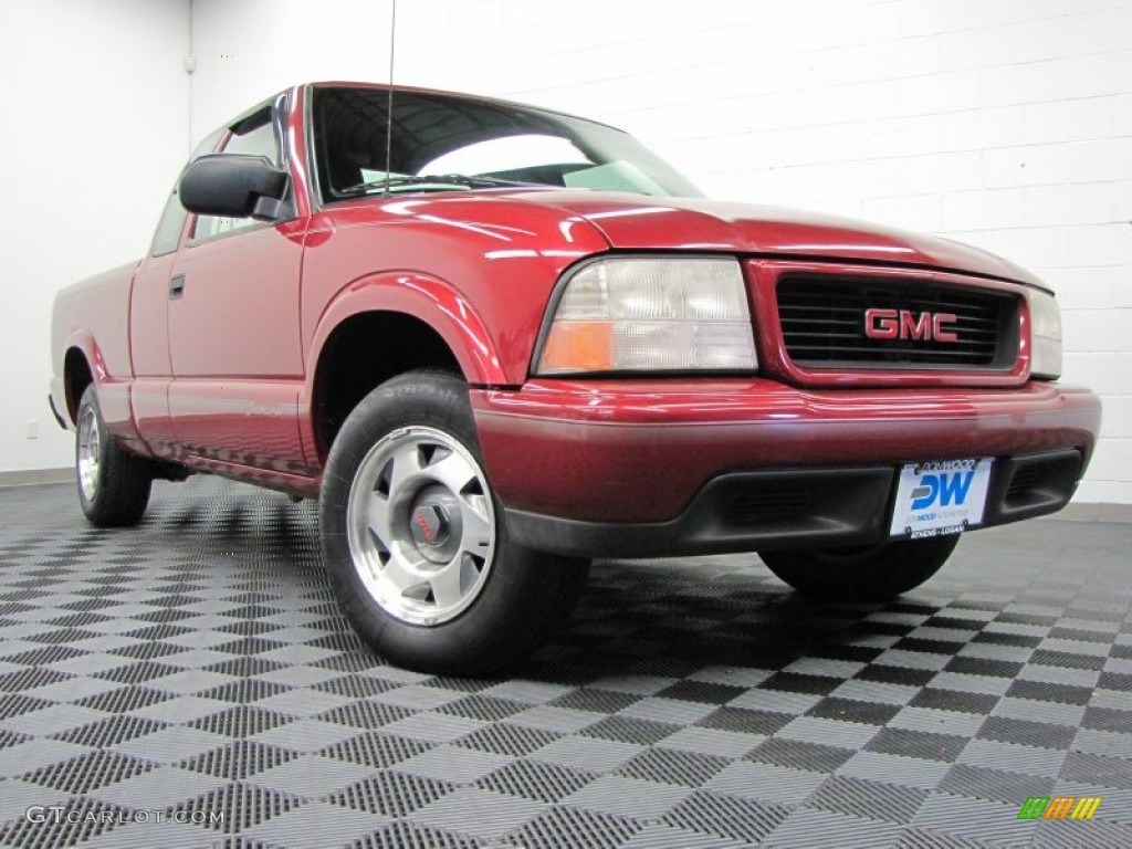 1999 Sonoma SLS Extended Cab - Cherry Red Metallic / Pewter photo #1