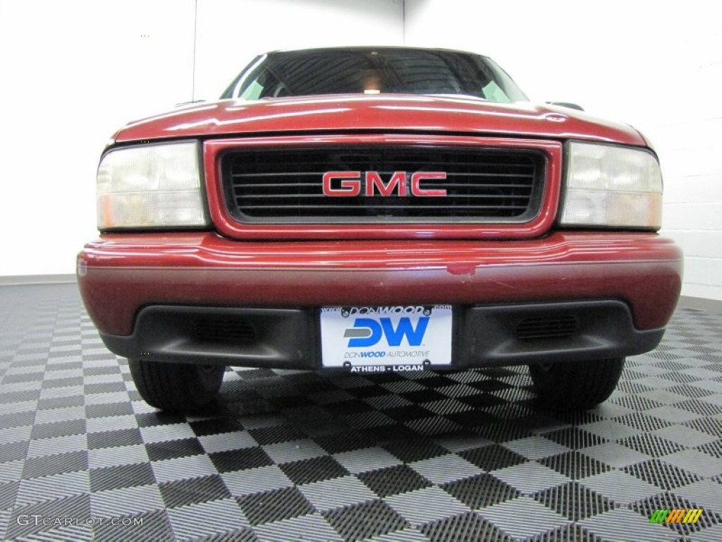 1999 Sonoma SLS Extended Cab - Cherry Red Metallic / Pewter photo #3