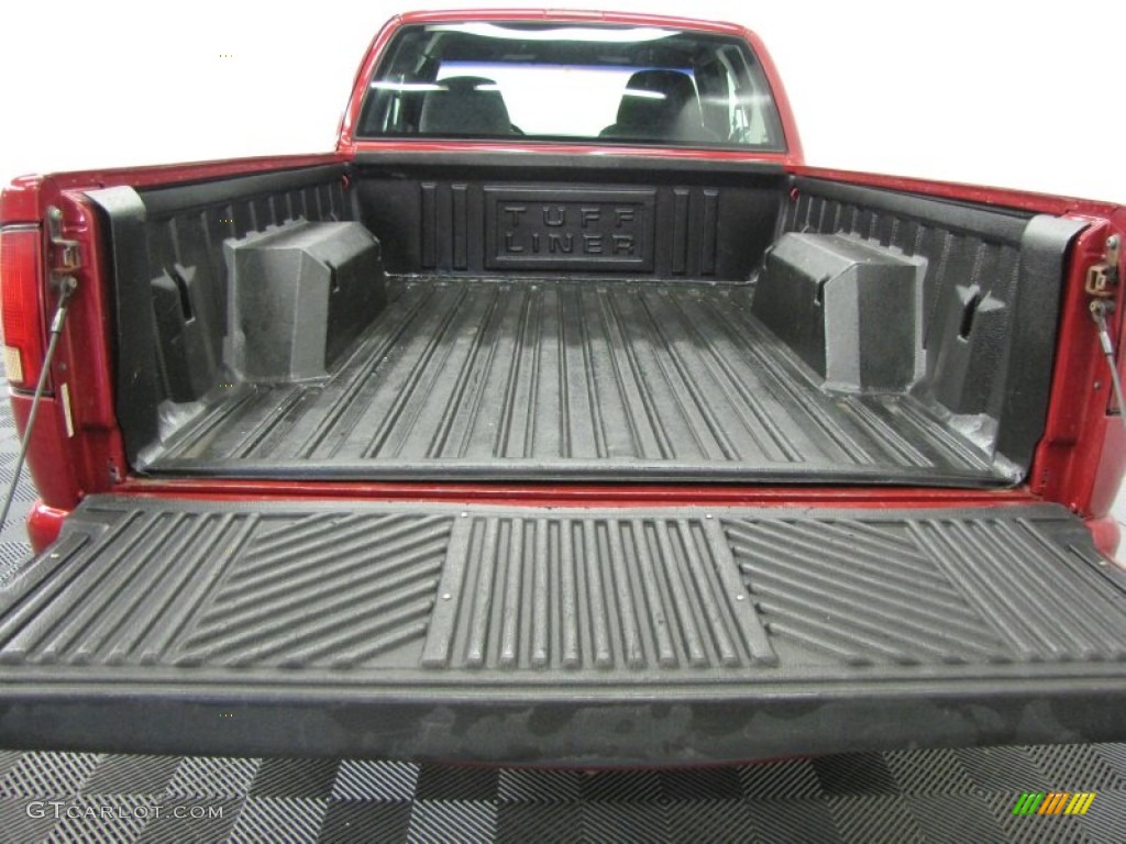 1999 Sonoma SLS Extended Cab - Cherry Red Metallic / Pewter photo #5
