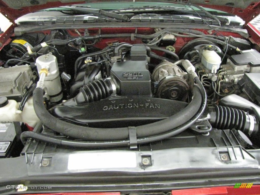 1999 GMC Sonoma SLS Extended Cab 2.2 Liter OHV 8-Valve 4 Cylinder Engine Photo #69631279