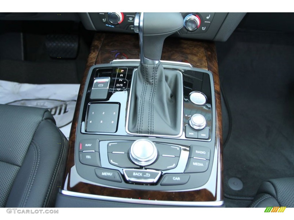 2013 Audi A7 3.0T quattro Prestige Controls Photo #69632053