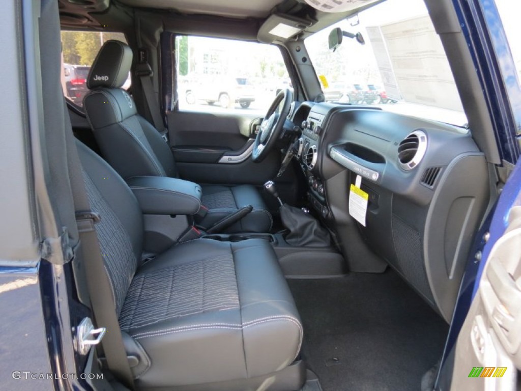 2012 Wrangler Oscar Mike Freedom Edition 4x4 - True Blue Pearl / Freedom Edition Black Tectonic/Quick Silver Accent photo #9