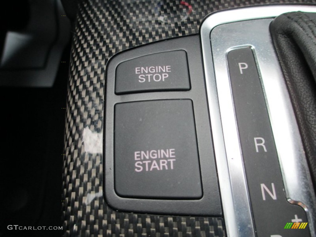 2007 Audi S6 5.2 quattro Sedan Controls Photo #69633910
