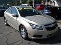 Gold Mist Metallic - Cruze LT Photo No. 2