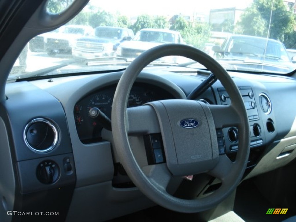 2005 F150 XLT Regular Cab 4x4 - Aspen Green Metallic / Medium Flint Grey photo #7