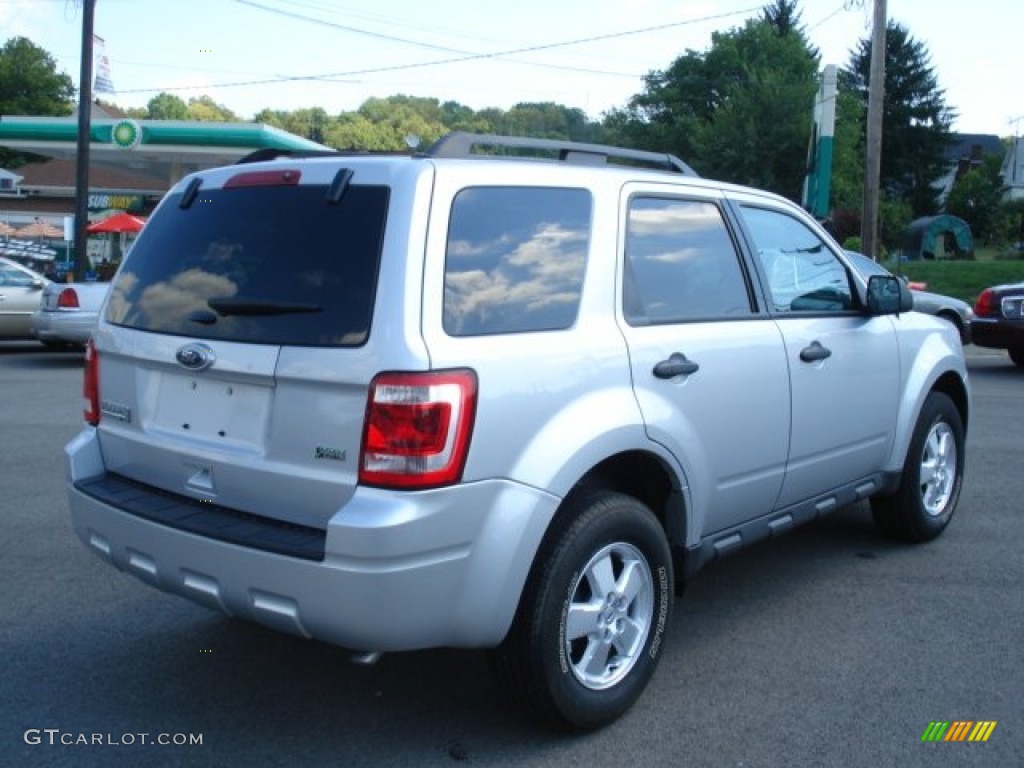 2012 Escape XLT V6 4WD - Ingot Silver Metallic / Charcoal Black photo #7