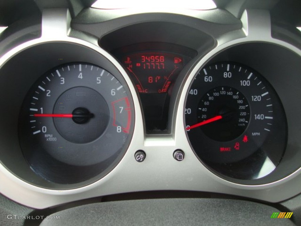 2011 Nissan Juke SV Gauges Photo #69643477