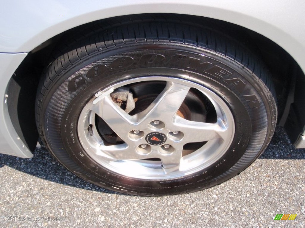 2004 Pontiac Grand Prix GT Sedan Wheel Photo #69645538