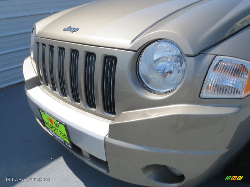 2008 Compass Limited - Jeep Green Metallic / Pastel Pebble Beige photo #10