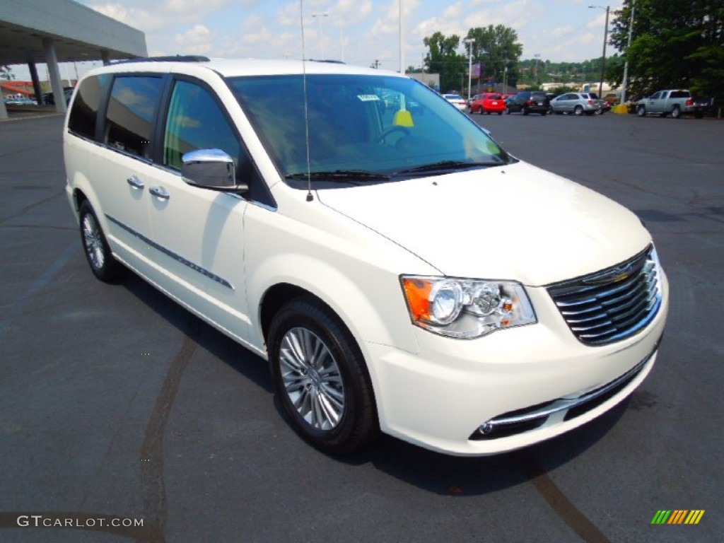 Stone White 2013 Chrysler Town & Country Touring - L Exterior Photo #69650323
