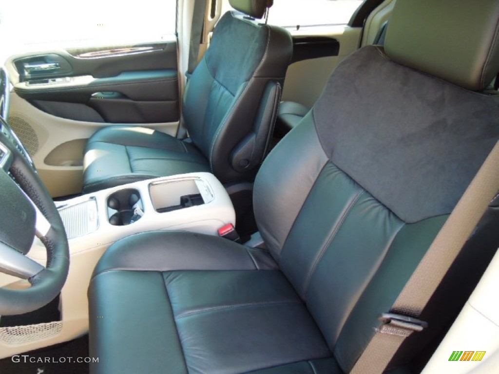 2013 Chrysler Town & Country Limited Front Seat Photos