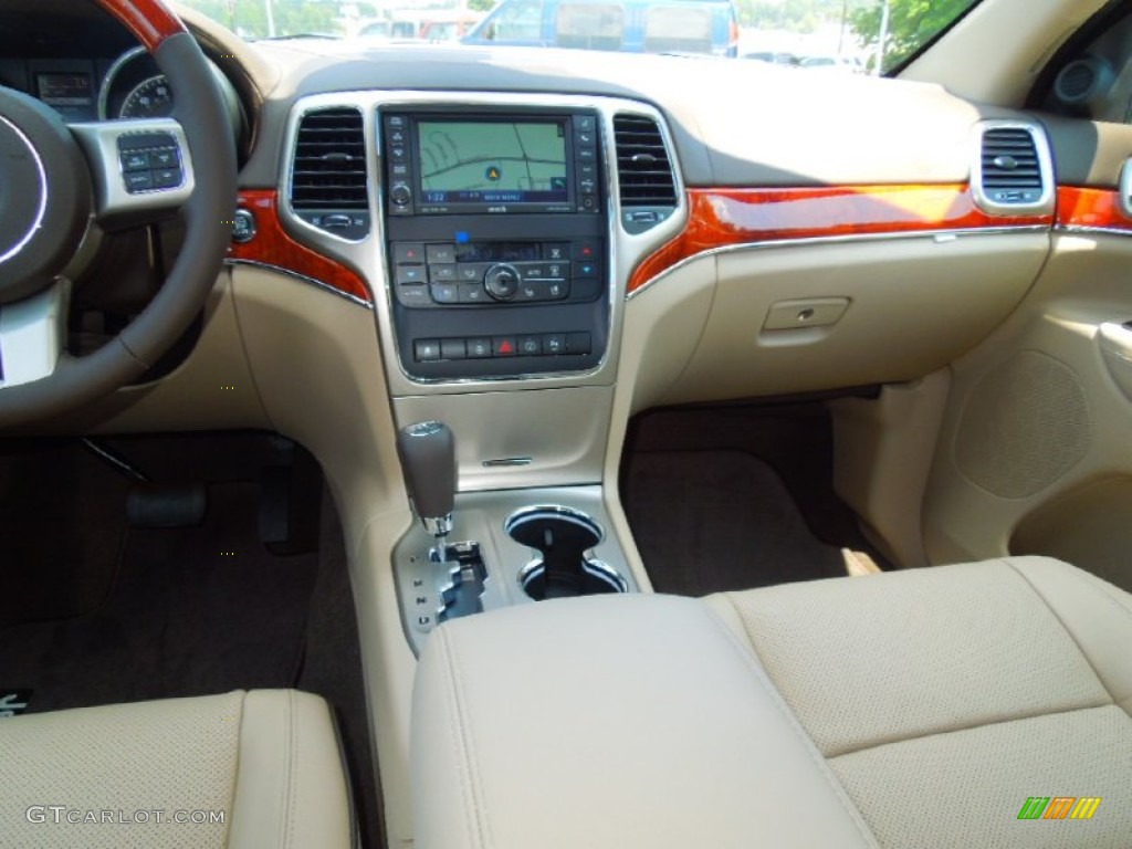 2013 Jeep Grand Cherokee Overland Dark Frost Beige/Light Frost Beige Dashboard Photo #69651043