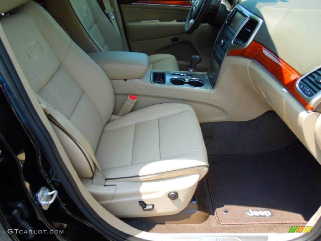2013 Jeep Grand Cherokee Overland Front Seat Photo #69651070