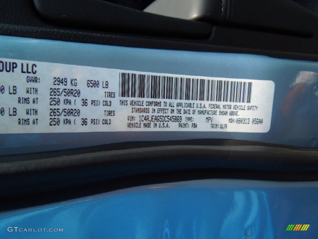 2013 Grand Cherokee Laredo - Winter Chill Pearl / Black photo #7