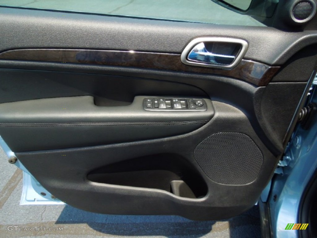 2013 Grand Cherokee Laredo - Winter Chill Pearl / Black photo #10