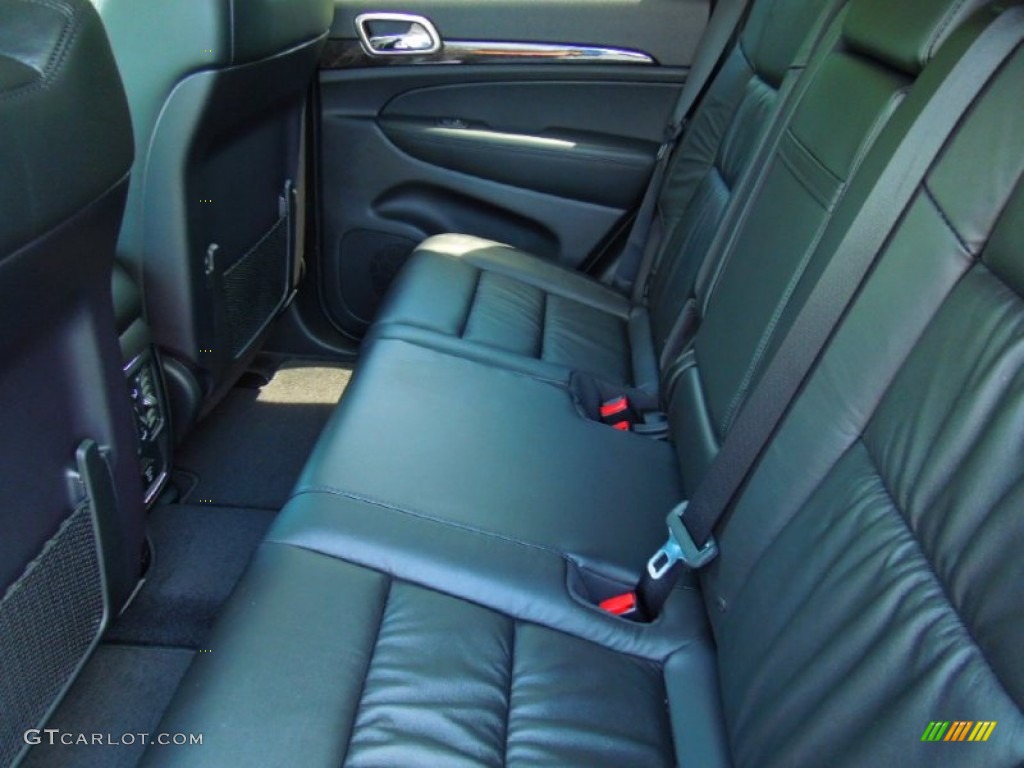 2013 Grand Cherokee Laredo - Winter Chill Pearl / Black photo #17