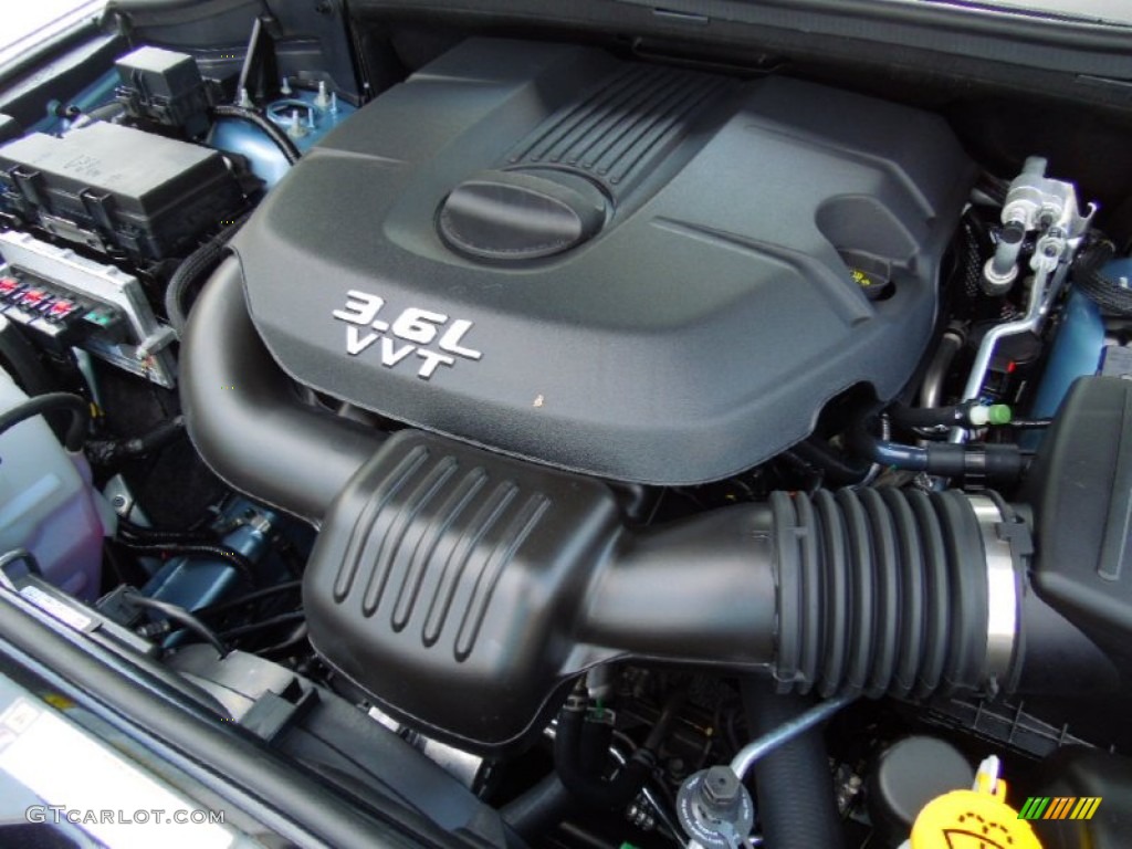 2013 Grand Cherokee Laredo - Winter Chill Pearl / Black photo #26