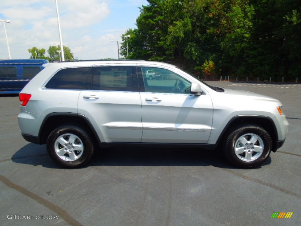 2013 Grand Cherokee Laredo - Bright Silver Metallic / Black photo #4