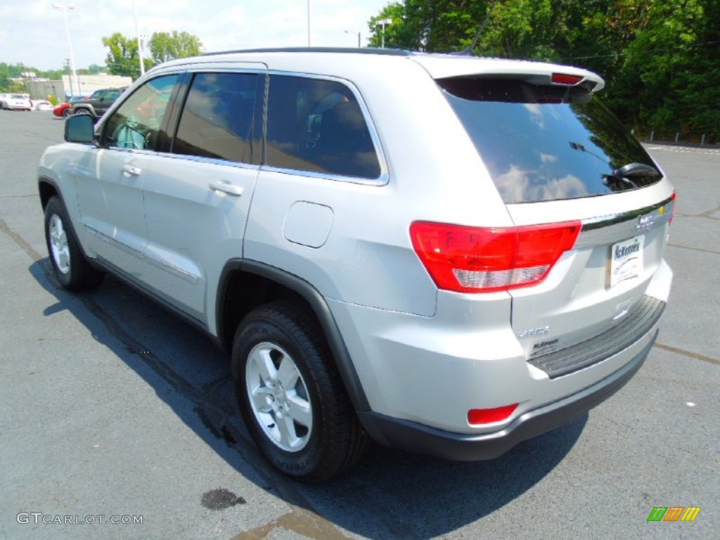 2013 Grand Cherokee Laredo - Bright Silver Metallic / Black photo #5