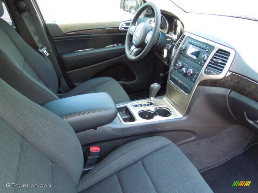 2013 Grand Cherokee Laredo - Bright Silver Metallic / Black photo #21