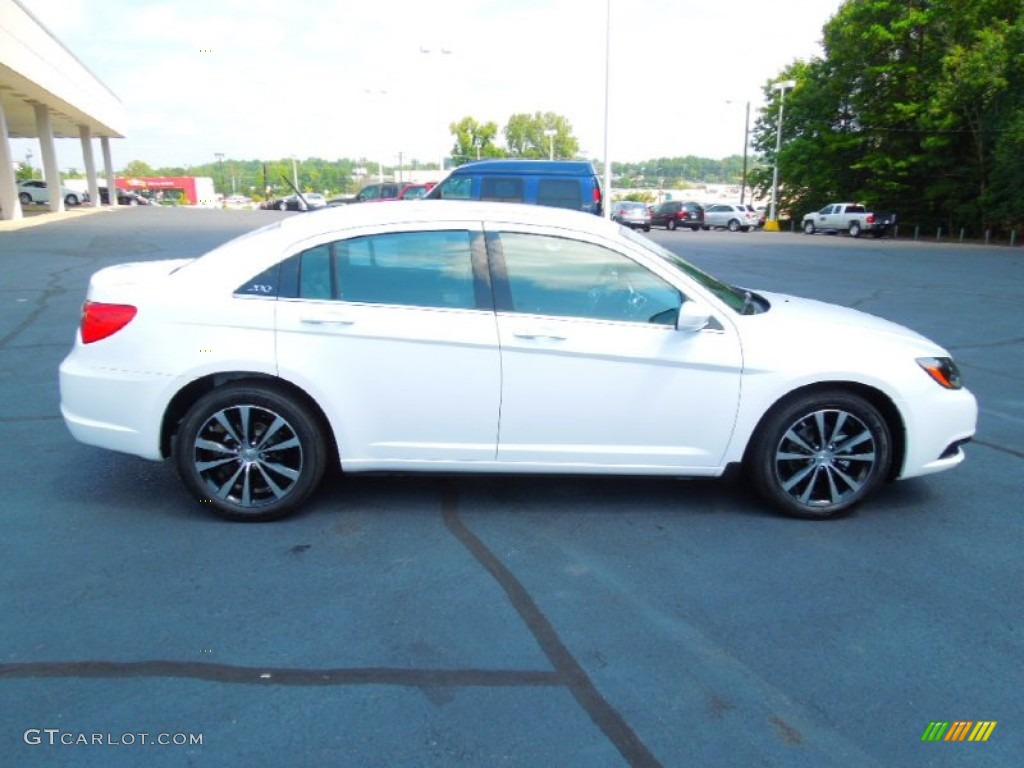 2013 200 S Sedan - Bright White / Black photo #5