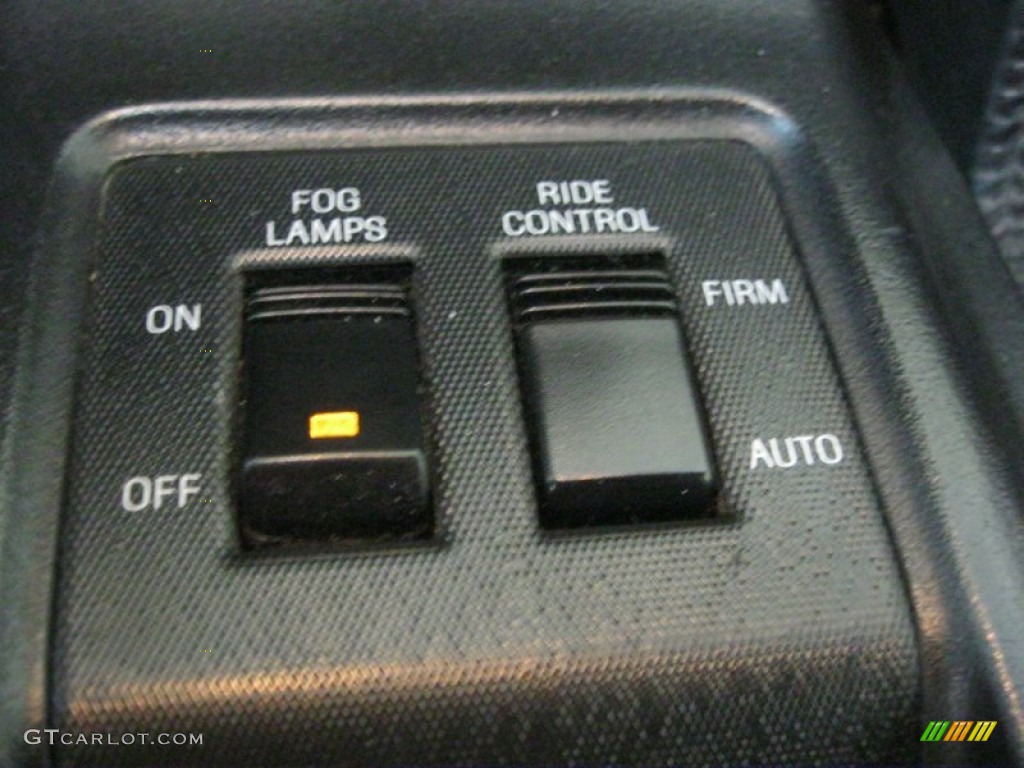 1990 Ford Thunderbird SC Super Coupe Controls Photo #69653464