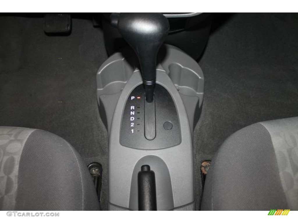 2005 Ford Focus ZX4 SE Sedan 4 Speed Automatic Transmission Photo #69654457